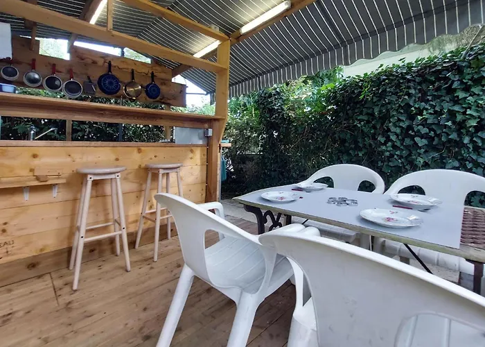 Beautiful Stacaravan In Camping Les Mathes