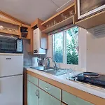 Cozy Stacaravan In 3*
