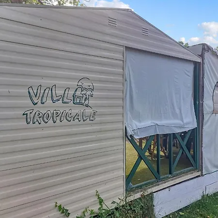 Beautiful Stacaravan In Kemping