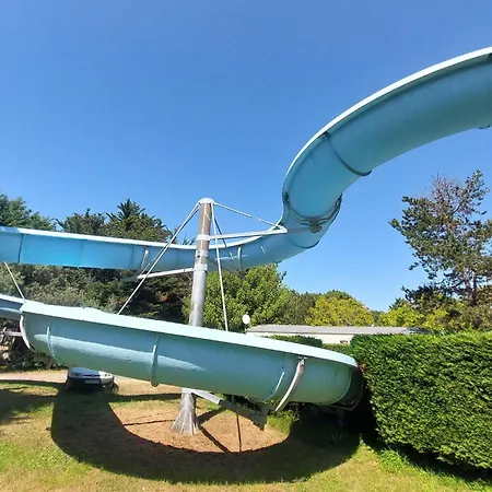 Kemping Beautiful Stacaravan In