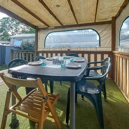 Cozy Stacaravan In 3* Ле-Мат