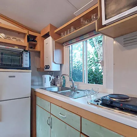 Cozy Stacaravan In 3*