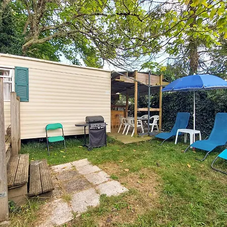 Beautiful Stacaravan In Kemping