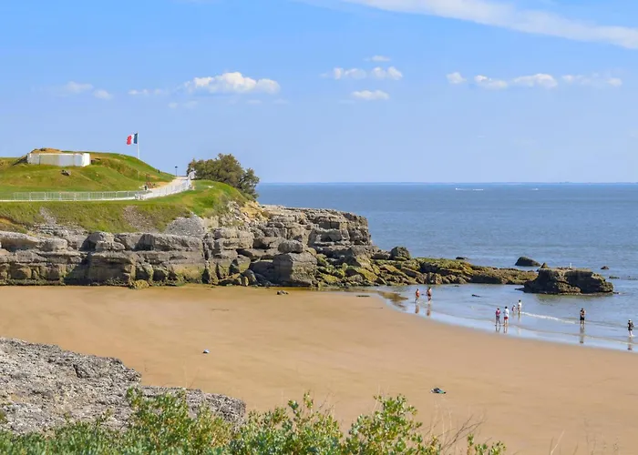 Beautiful Stacaravan In 营地 3*