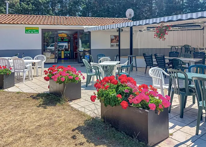 Campsite Beautiful Stacaravan In